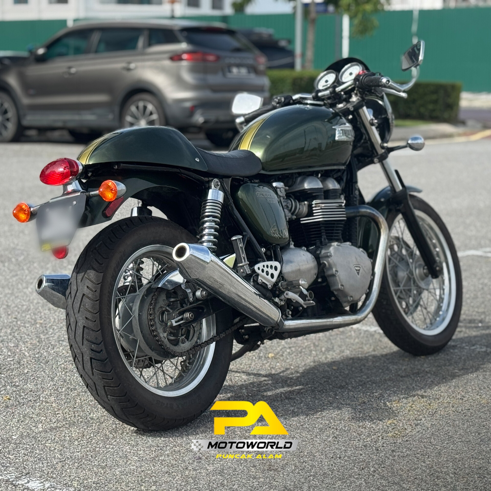 TRIUMPH THRUXTON 900 - Image 2