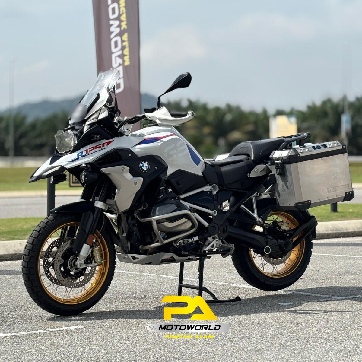 BMW R1250GS