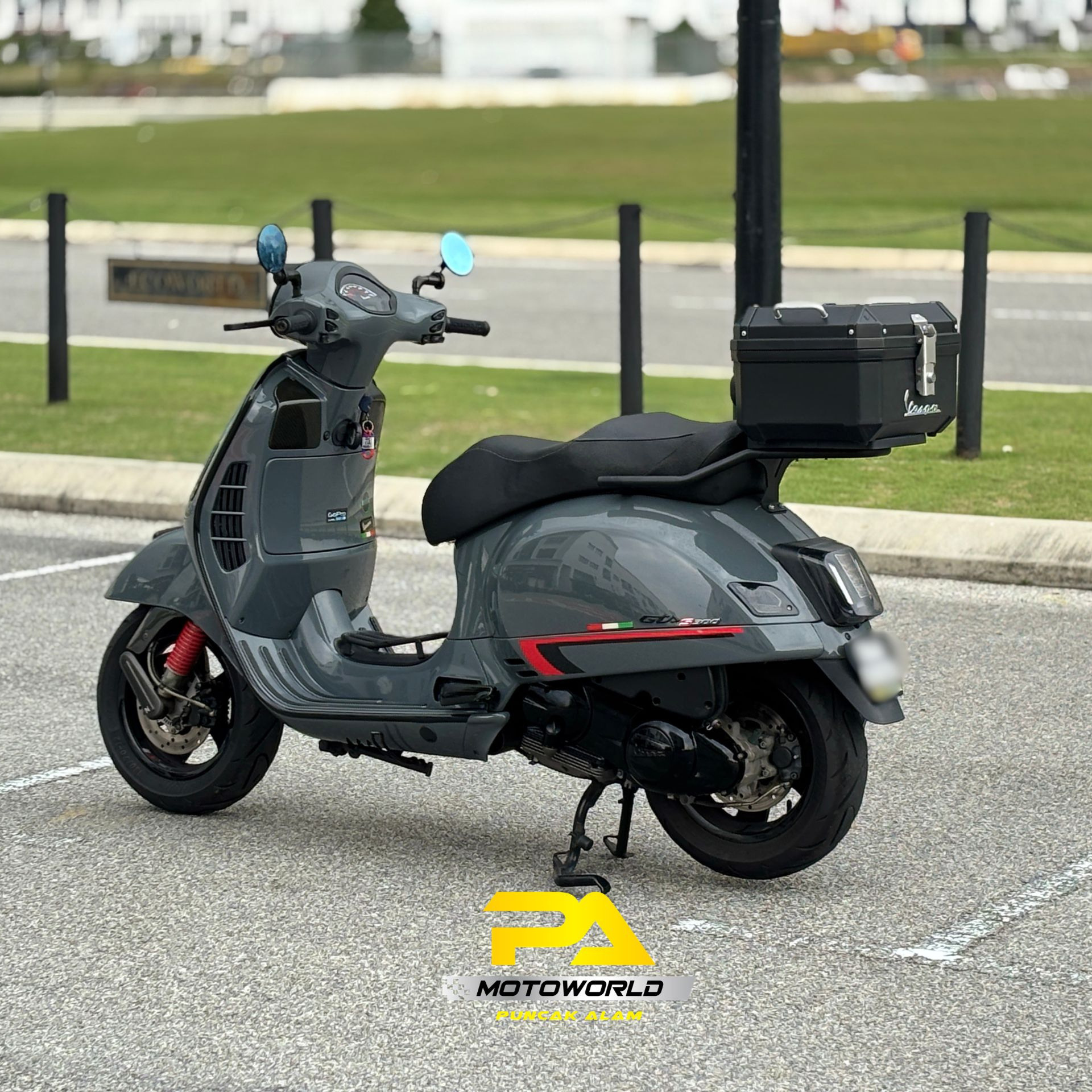 VESPA GTS 300 - Image 4