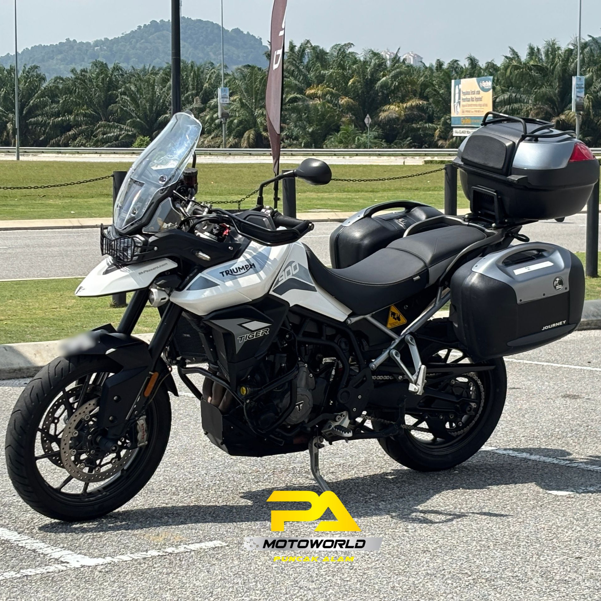 TRIUMPH TIGER 900 GT PRO