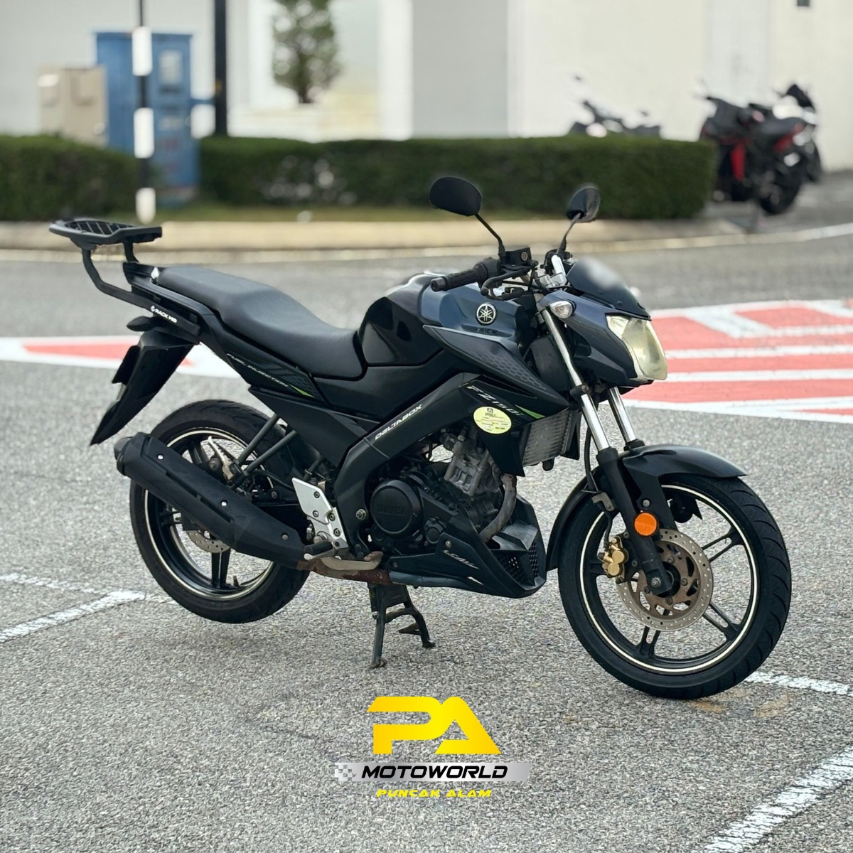 YAMAHA FZ150i - Image 4