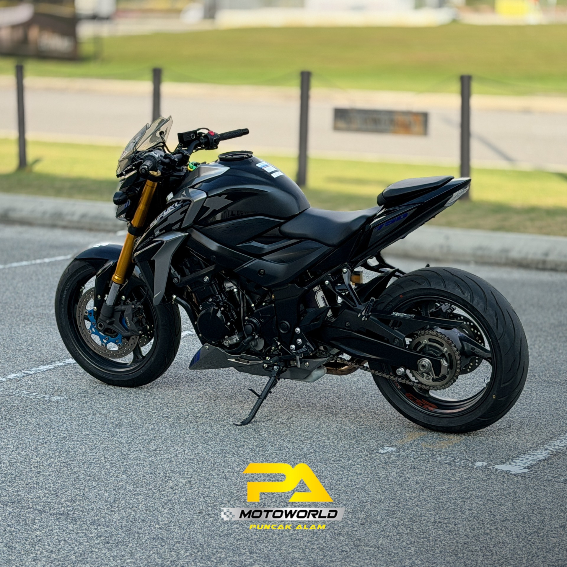 SUZUKI GSX-S750 - Image 4