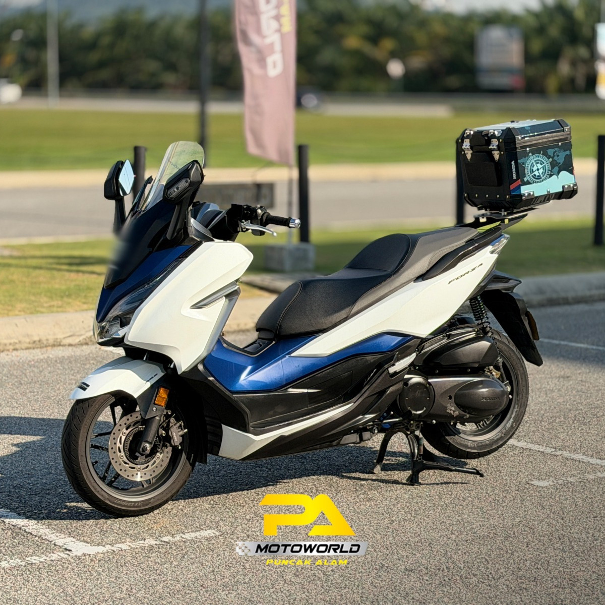 HONDA FORZA 300