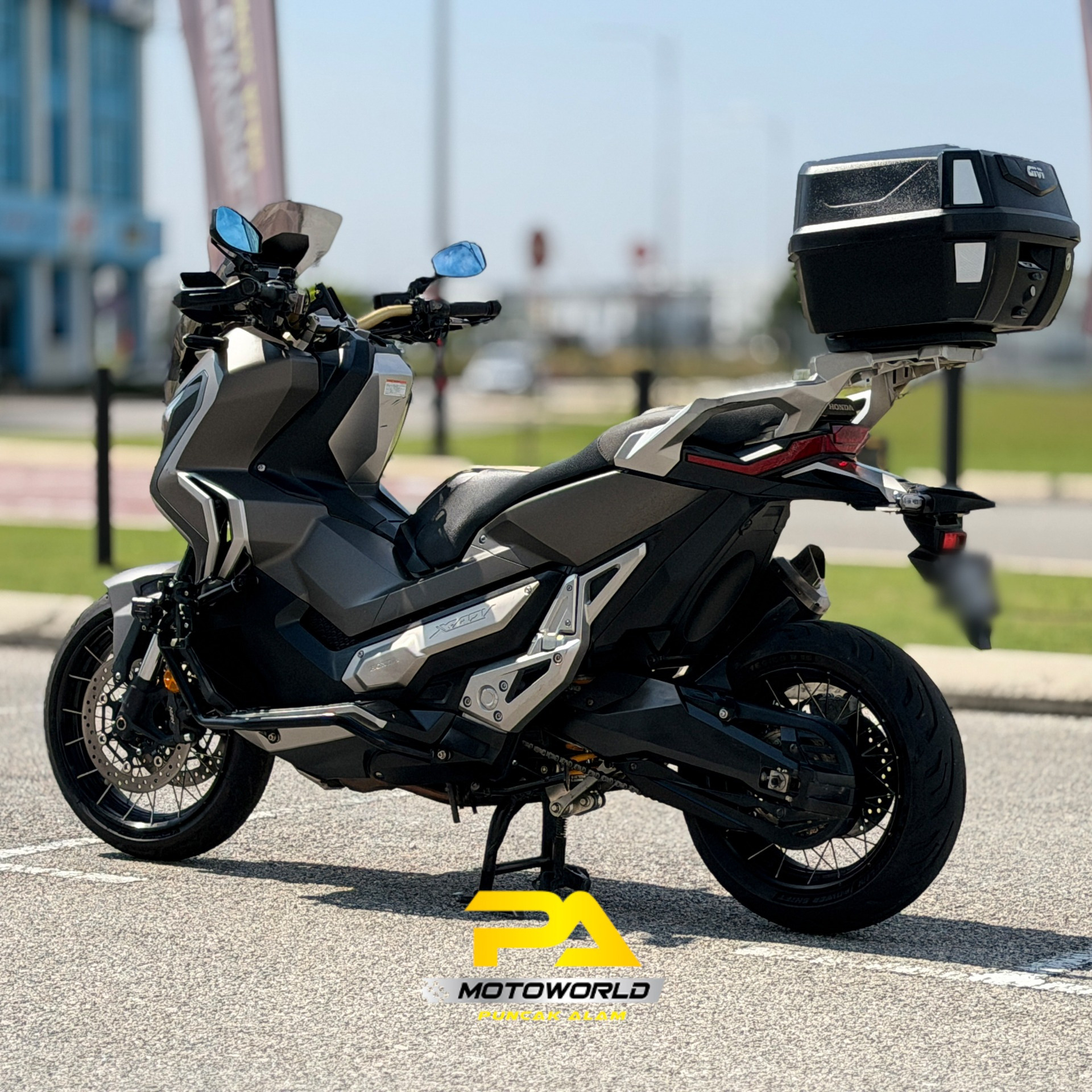 HONDA X-ADV 750 - Image 2
