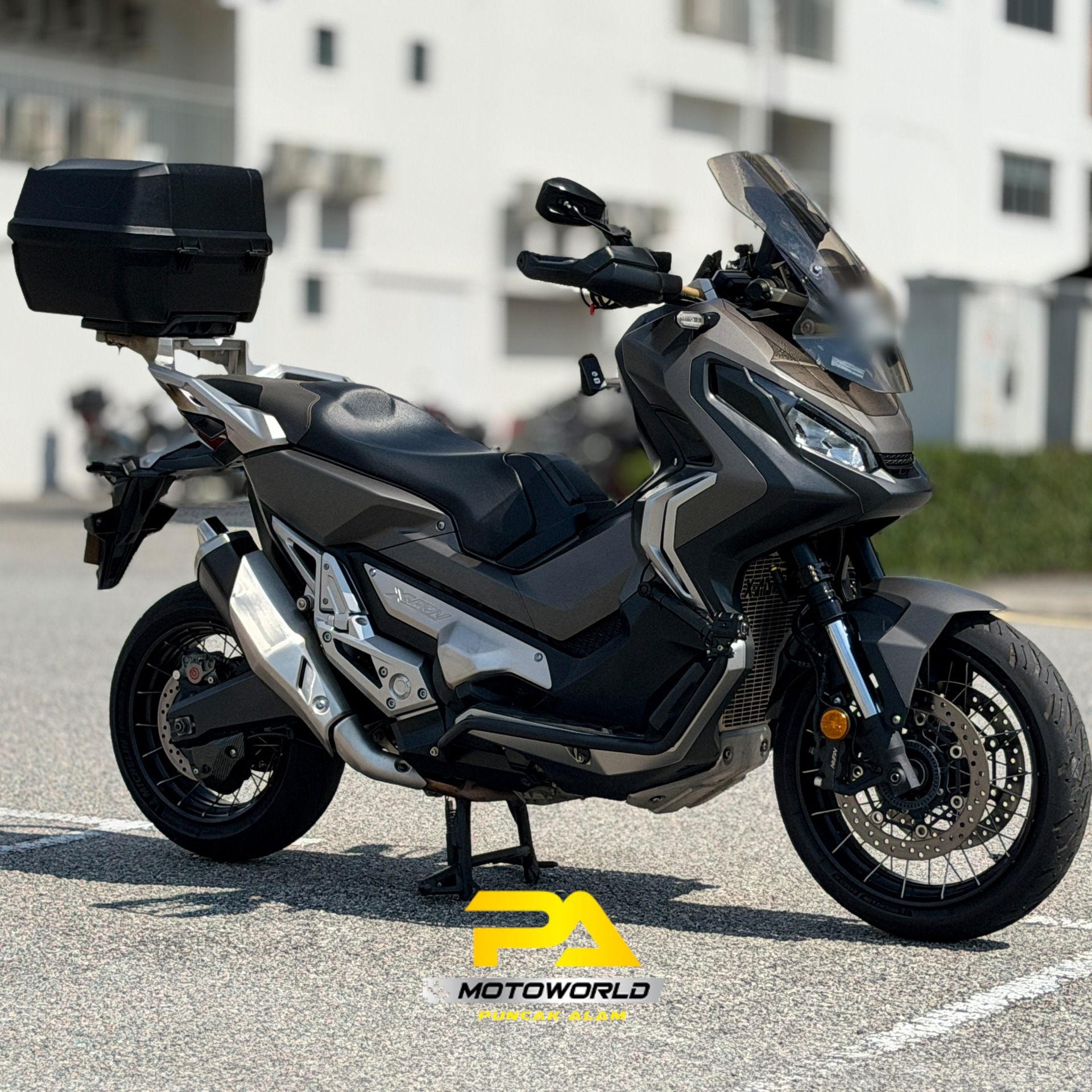 HONDA X-ADV 750 - Image 4