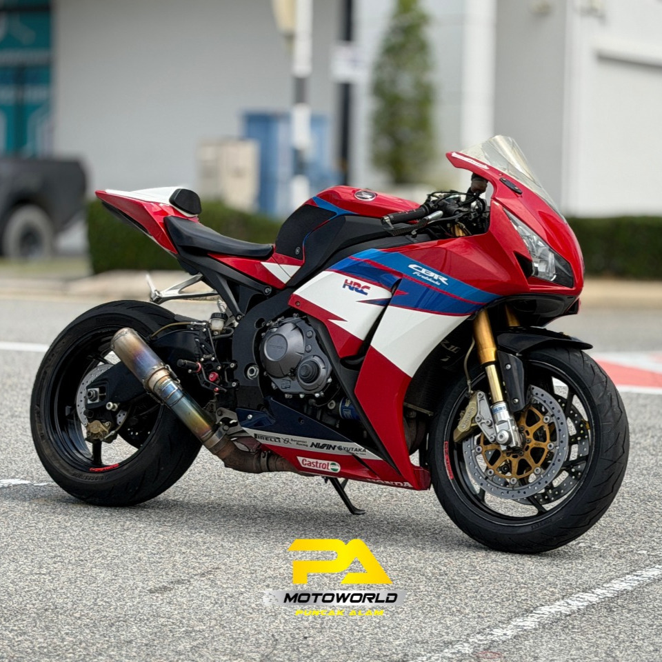 HONDA CBR1000RR - Image 4