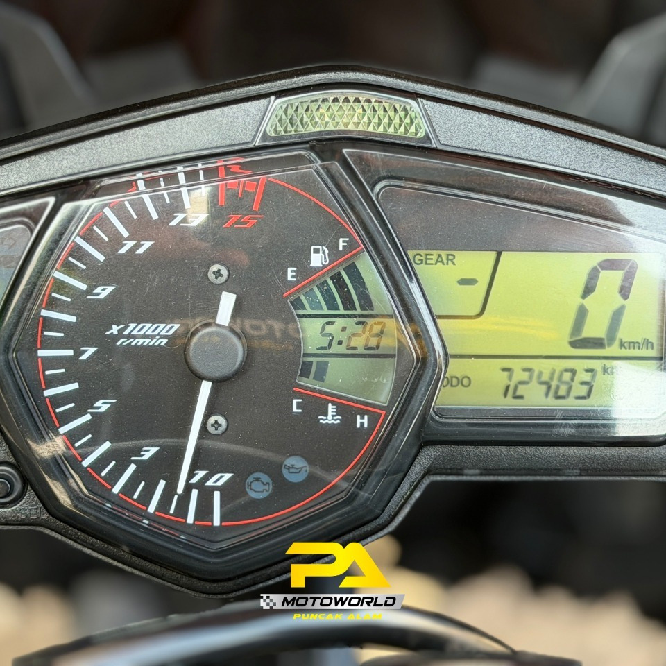 YAMAHA YZF-R25 - Image 2