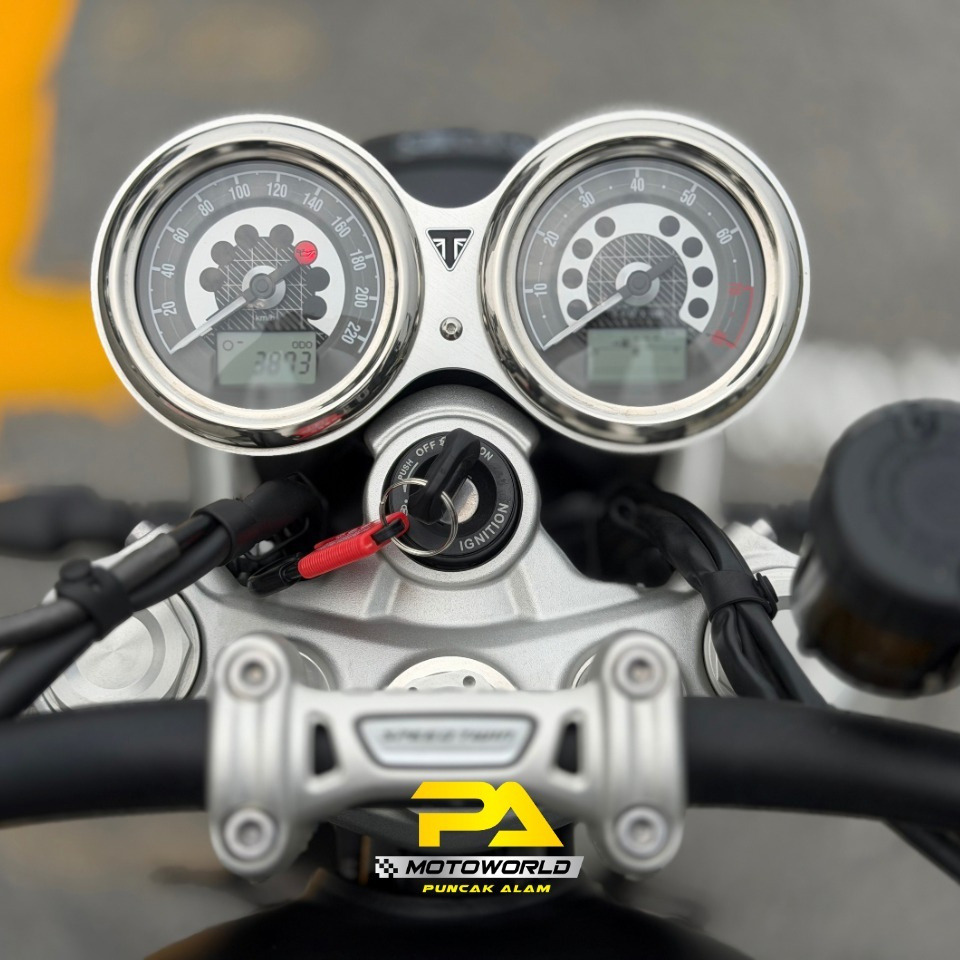 TRIUMPH THRUXTON A2 - Image 5