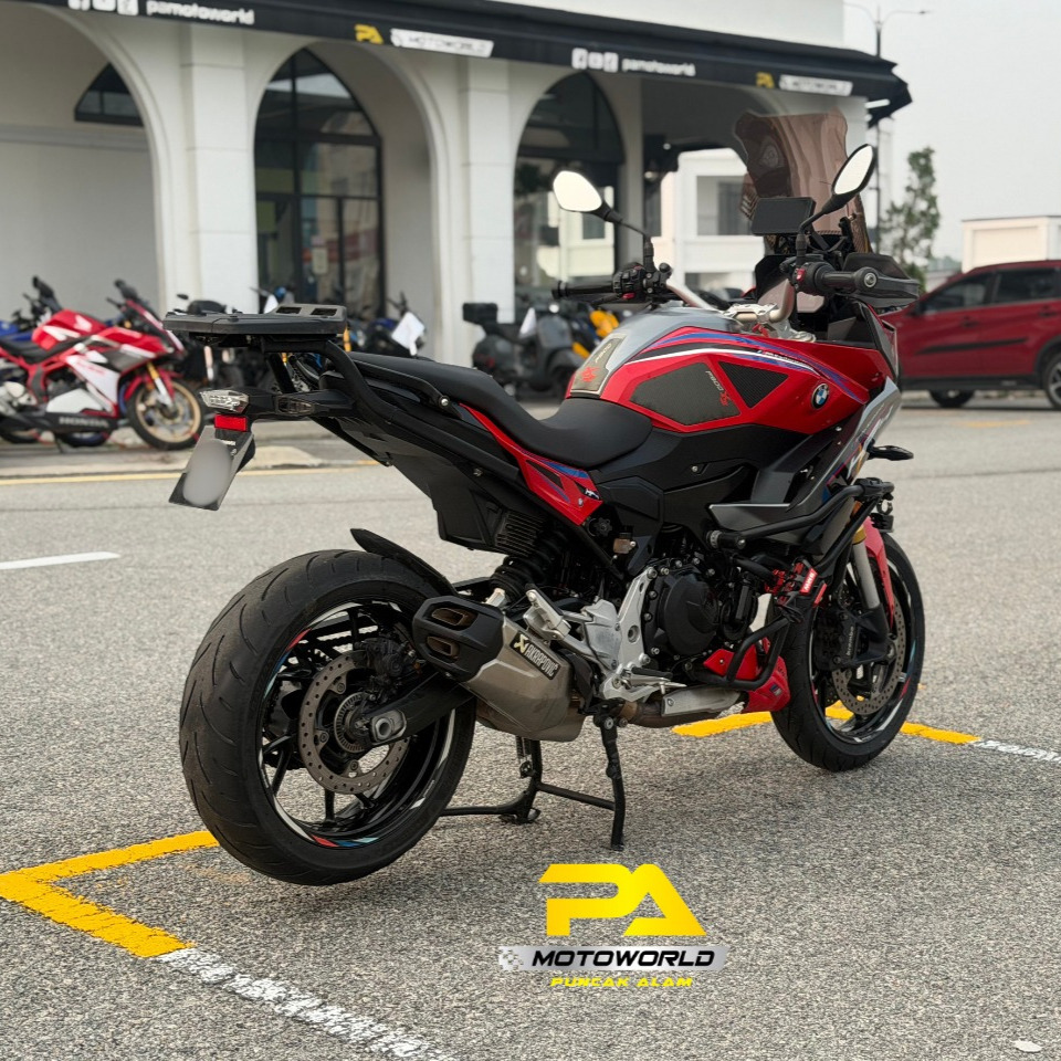 BMW F900XR - Image 2